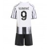 Juventus Dusan Vlahovic #9 Hemmaställ Barn 2025-26 Korta ärmar (+ Korta byxor) Juventus Dusan Vlahovic #9 Hemmaställ Barn 2025-26 Korta ärmar (+ Korta byxor)